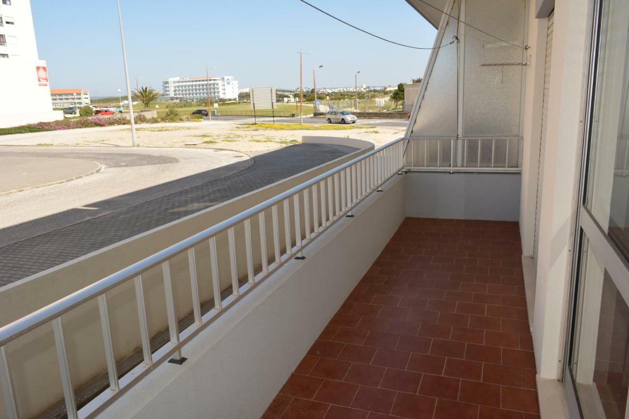 Casa Da Praia De Peniche Apartment ภายนอก รูปภาพ